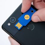 Security Key NFC by Yubico Otentikasi Menggunakan Mobile