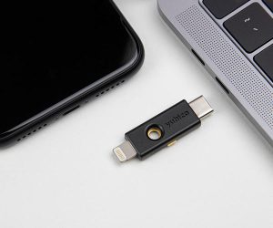 YubiKey 5Ci Dengan Handphone dan Laptop